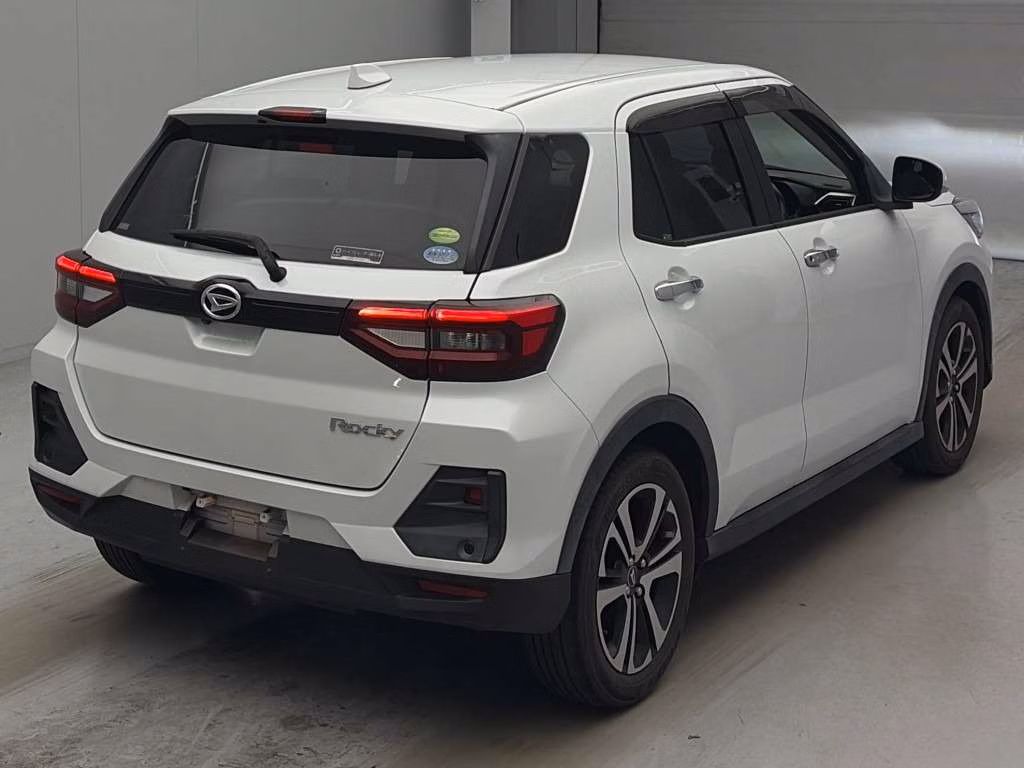 DAIHATSU ROCKY