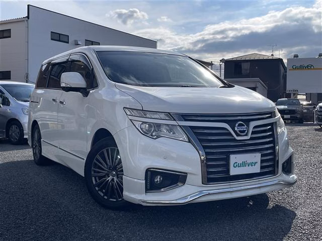 NISSAN ELGRAND