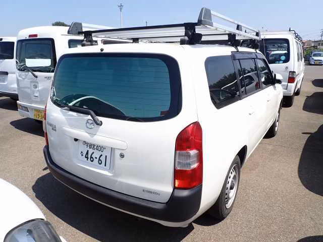 MAZDA FAMILIA