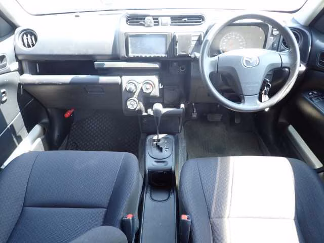 MAZDA FAMILIA