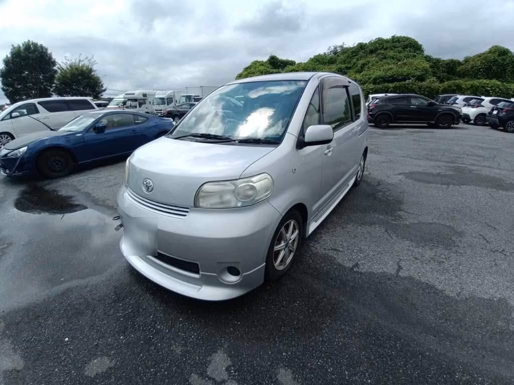 TOYOTA PORTE
