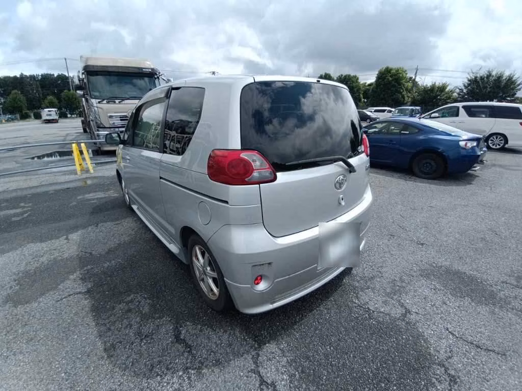 TOYOTA PORTE