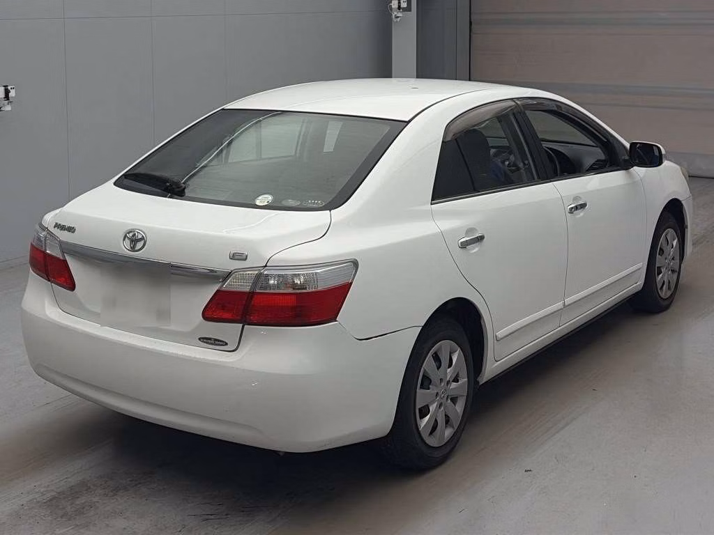 TOYOTA PREMIO