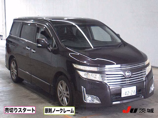 NISSAN ELGRAND