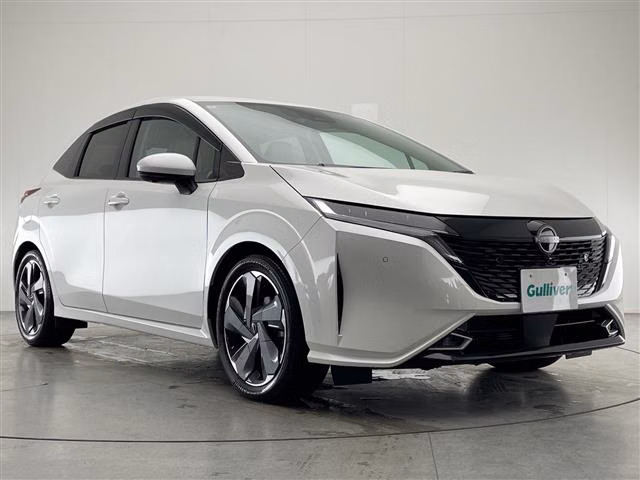 Nissan Aura