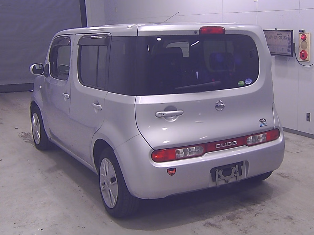 NISSAN CUBE
