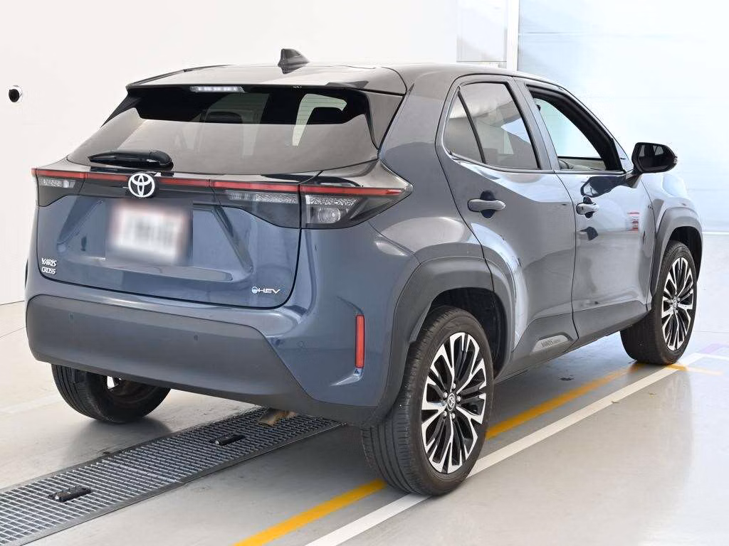 TOYOTA YARIS CROSS