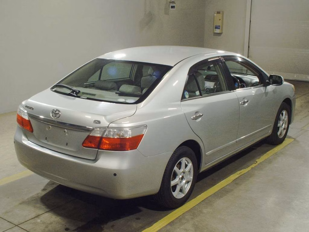 TOYOTA PREMIO