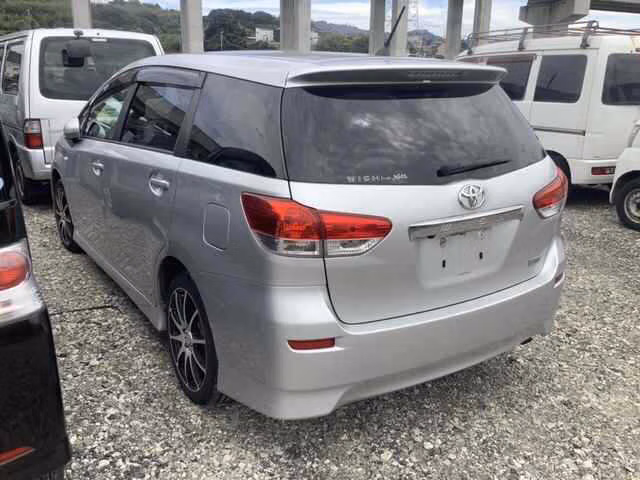 TOYOTA WISH