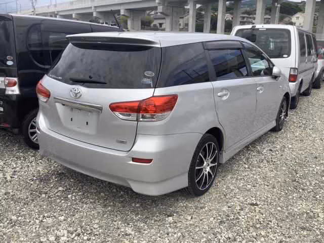 TOYOTA WISH