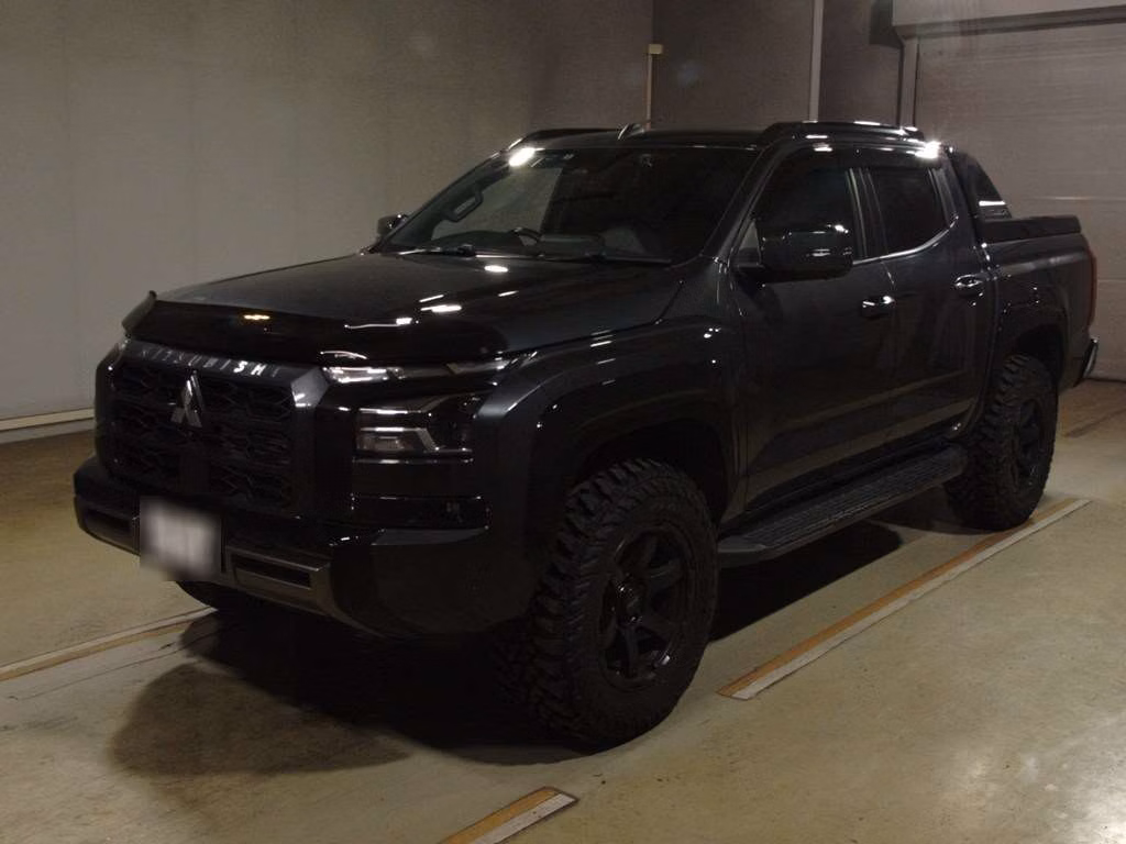 MITSUBISHI TRITON