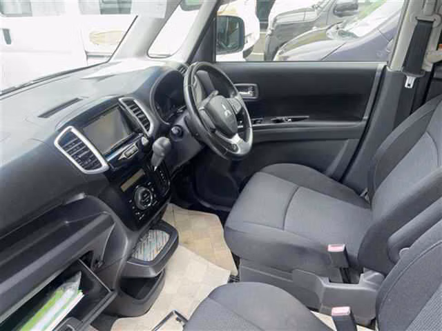MITSUBISHI DELICA D:2