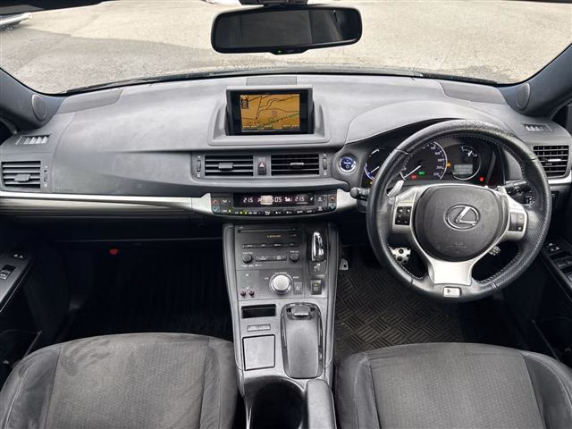 LEXUS CT200H