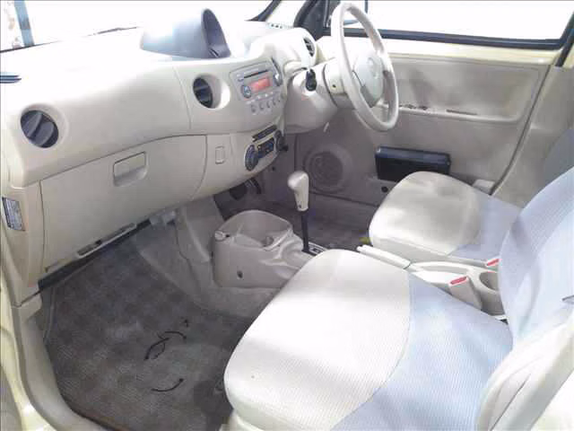 DAIHATSU ESSE