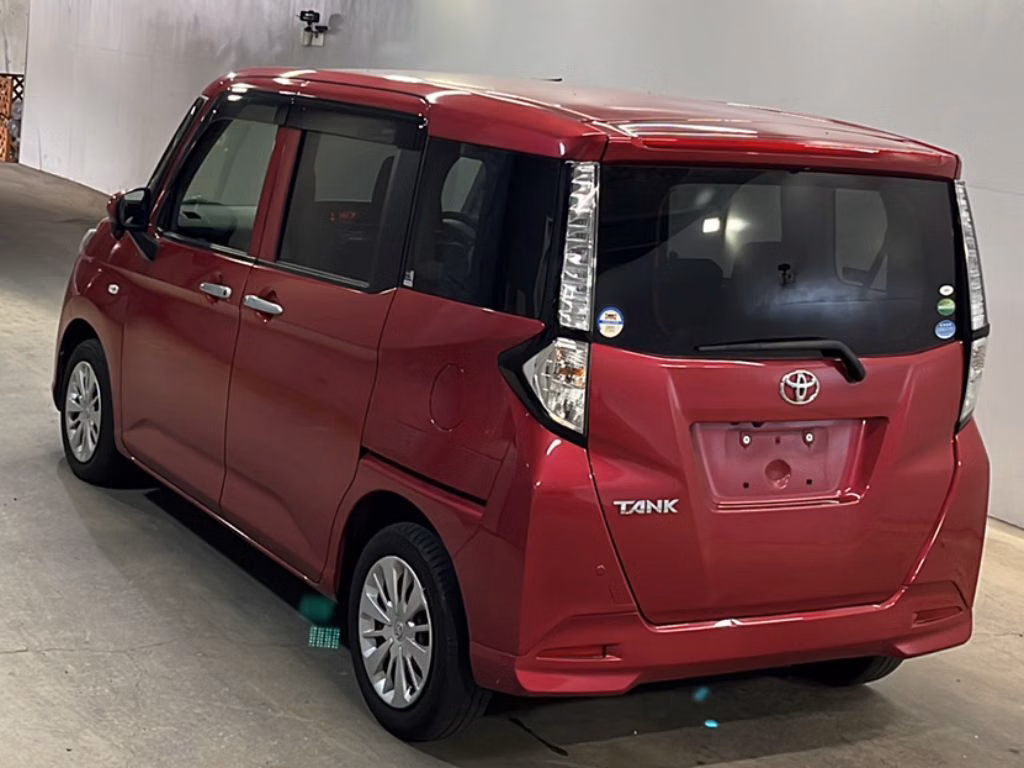 TOYOTA TANK