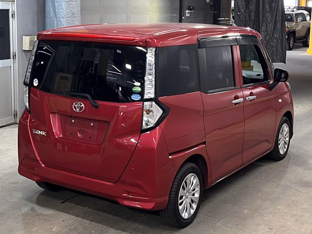 TOYOTA TANK