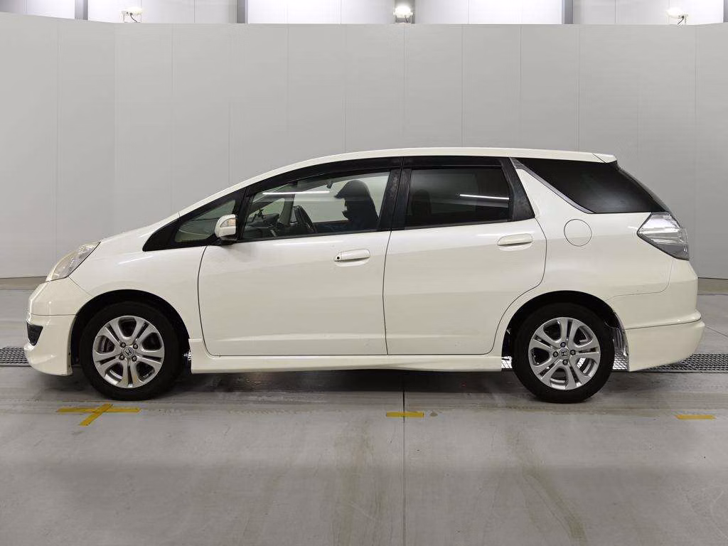 HONDA FIT SHUTTLE