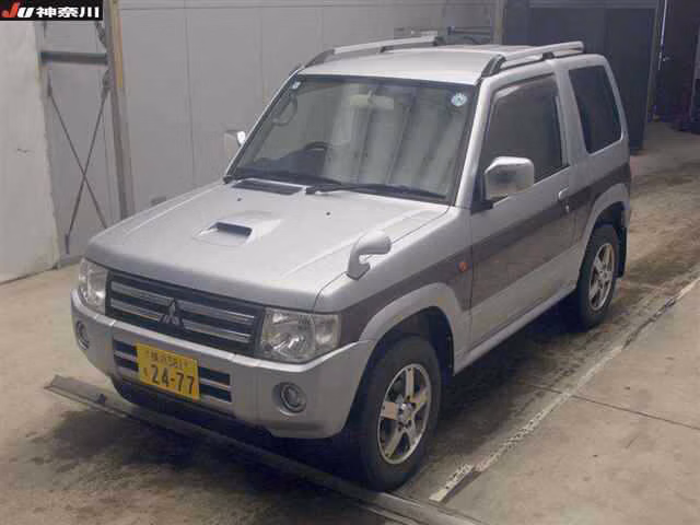 MITSUBISHI PAJERO MINI