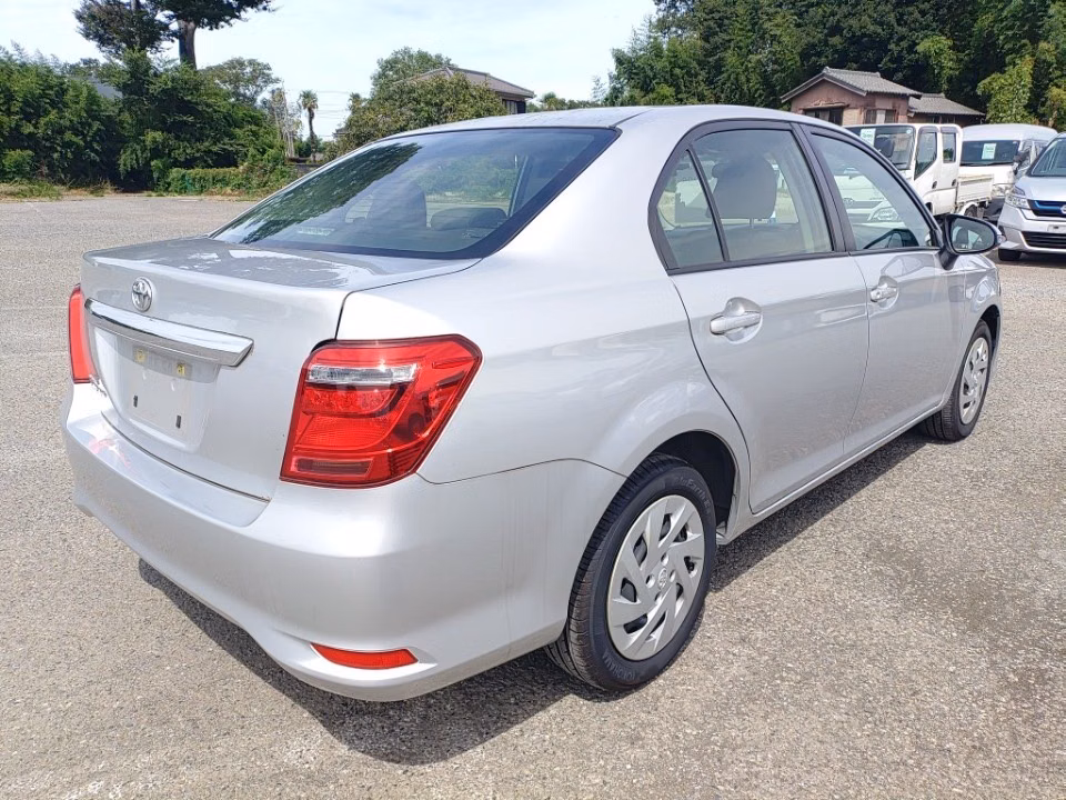 TOYOTA COROLLA AXIO