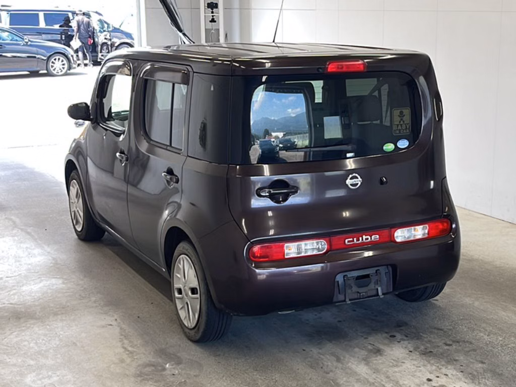 NISSAN CUBE