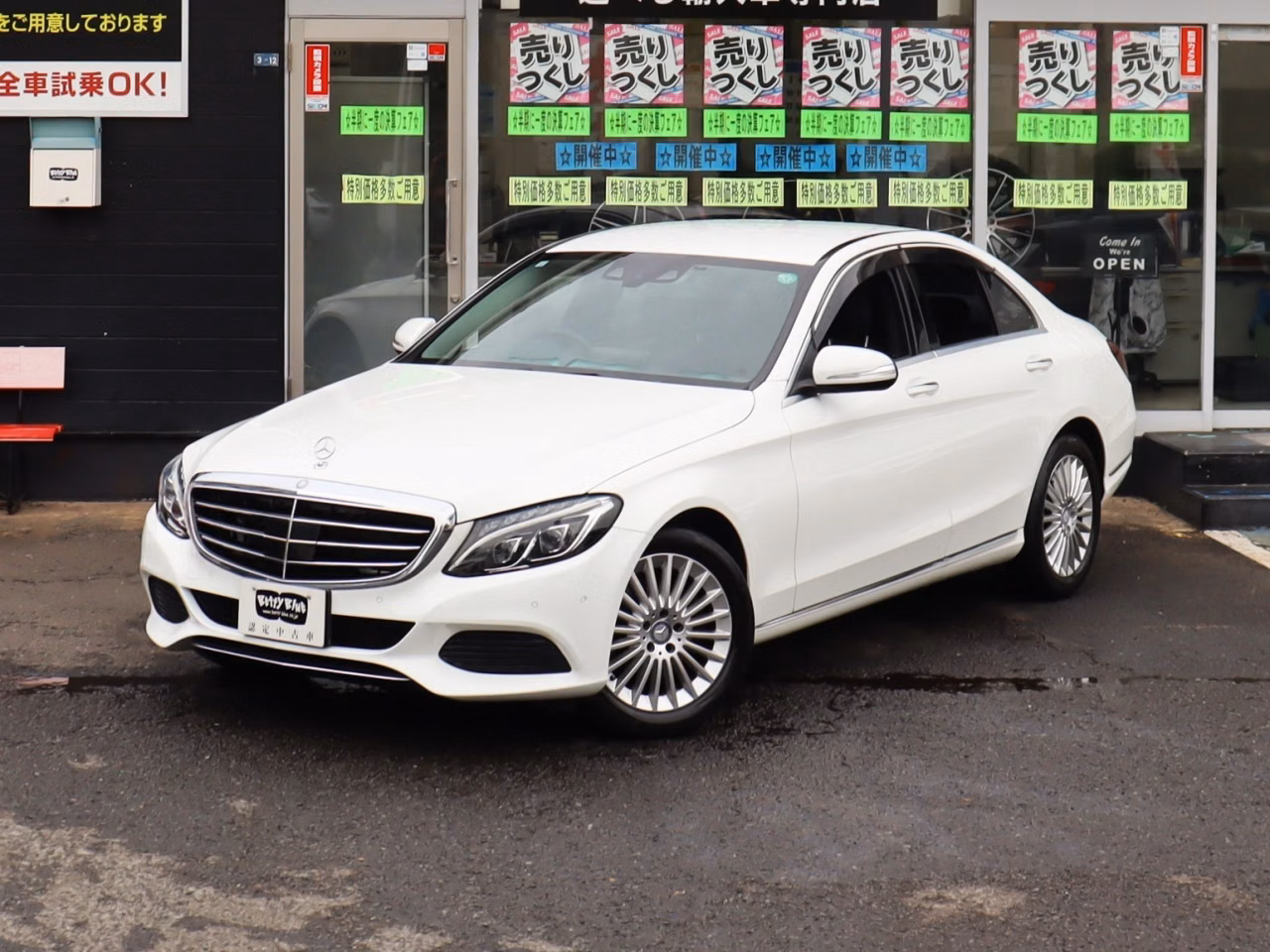 MERCEDES-BENZ C-CLASS