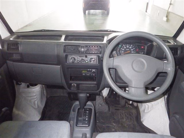MITSUBISHI MINICAB