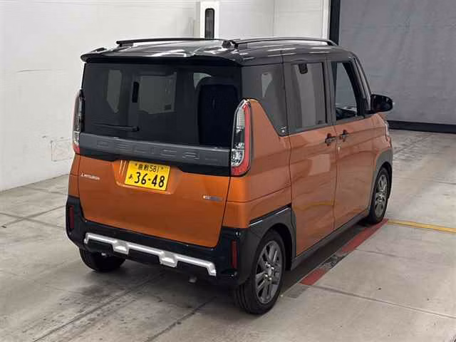 MITSUBISHI DELICA MINI