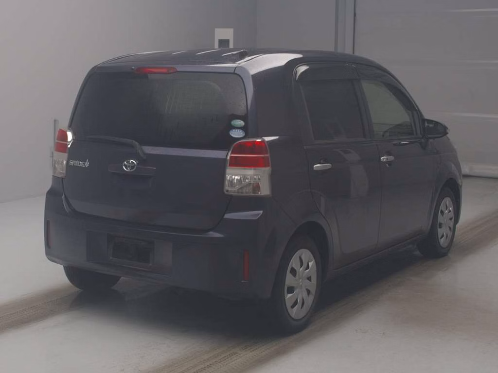 TOYOTA SPADE
