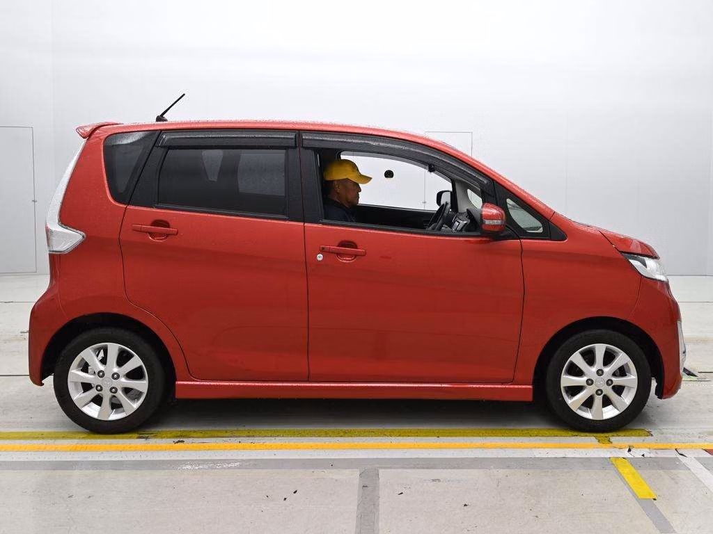 MITSUBISHI EK CUSTOM