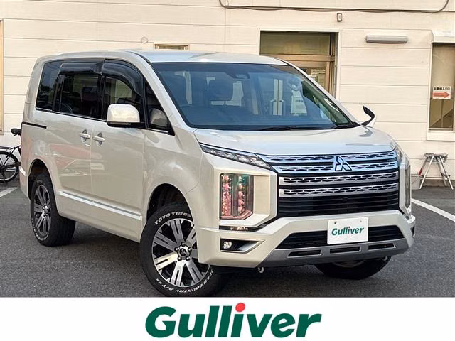 Mitsubishi Delica D:5
