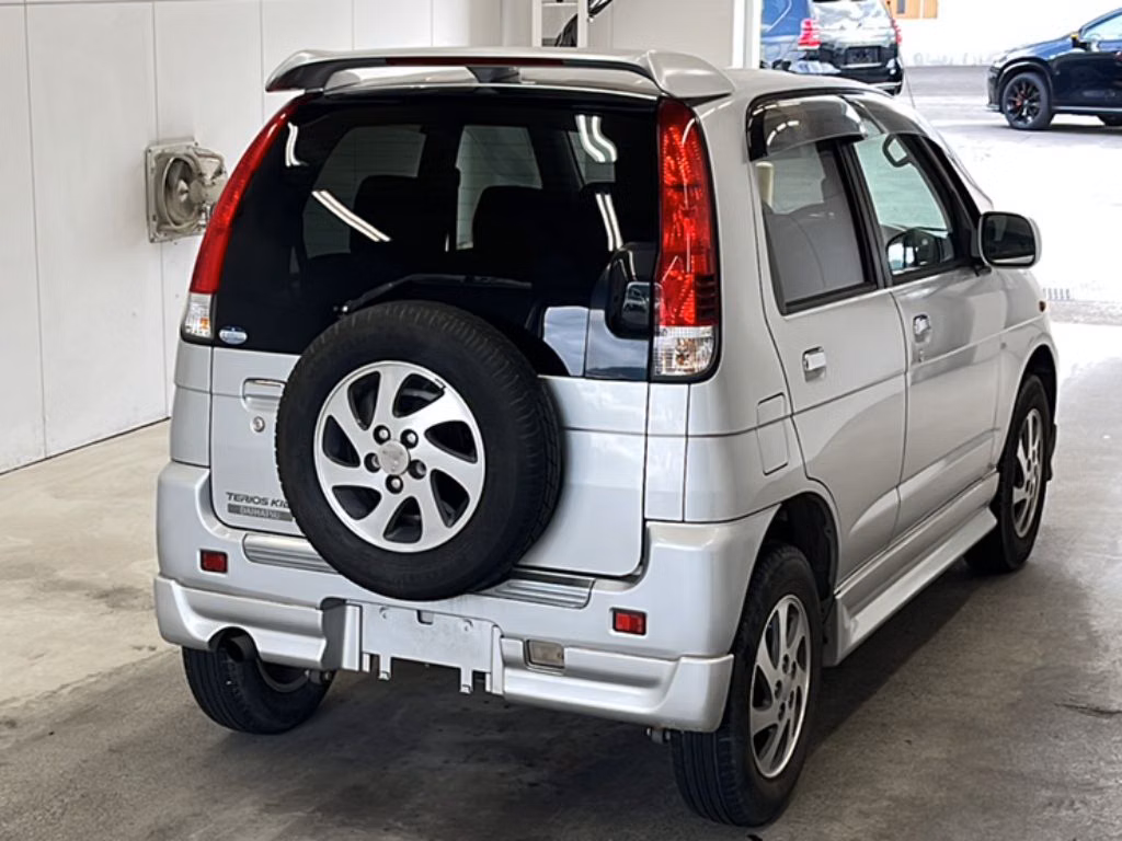 DAIHATSU TERIOS KID