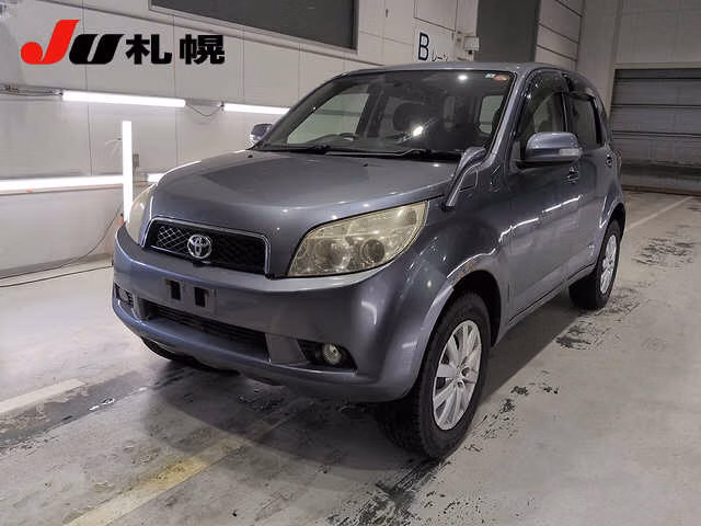TOYOTA RUSH