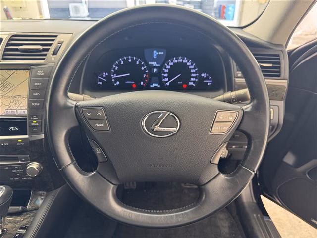 LEXUS LS460