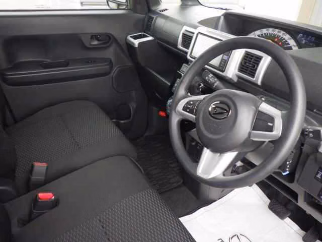 DAIHATSU WAKE