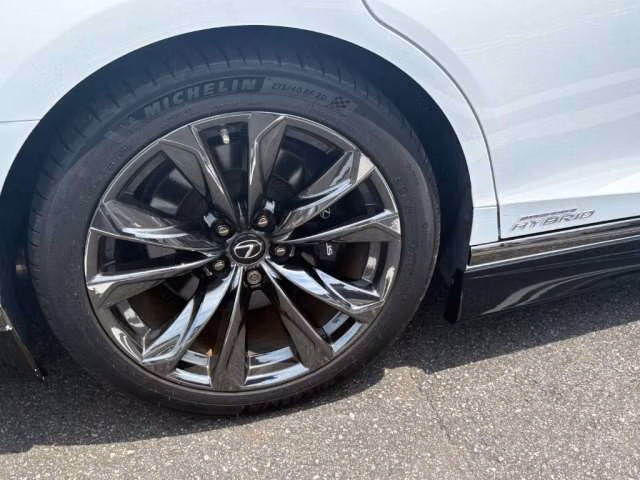 Lexus LS500h