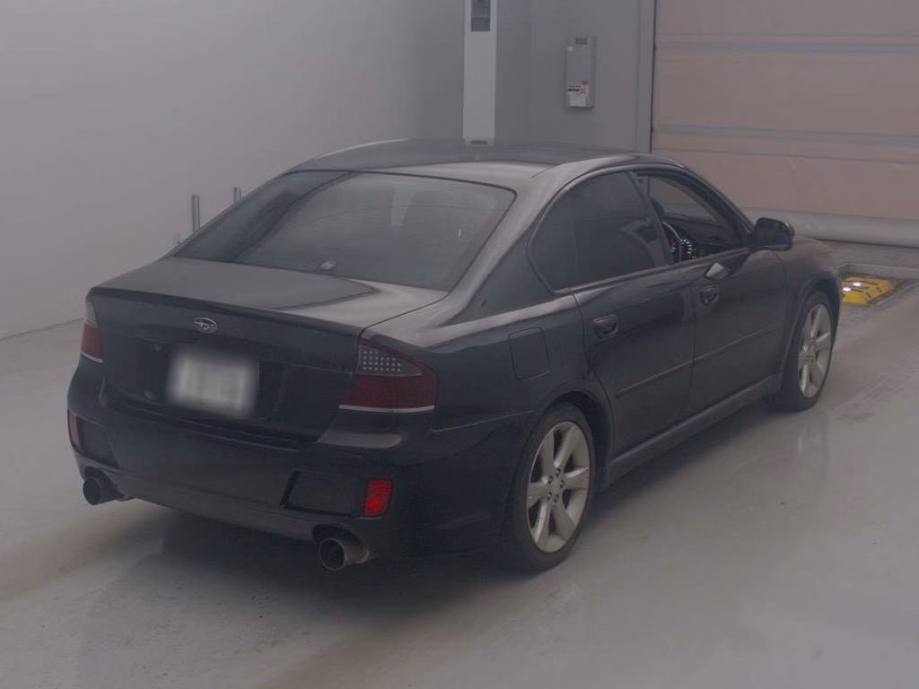 SUBARU LEGACY B4
