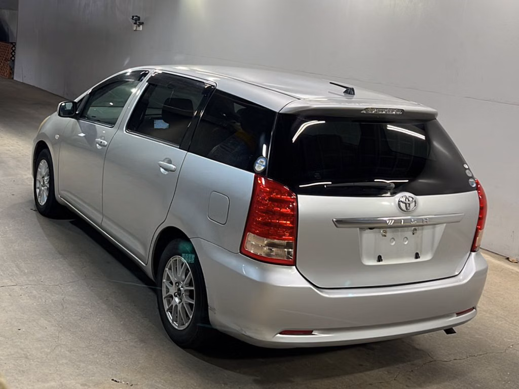 TOYOTA WISH