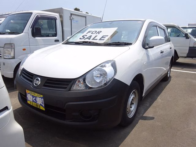 Nissan AD