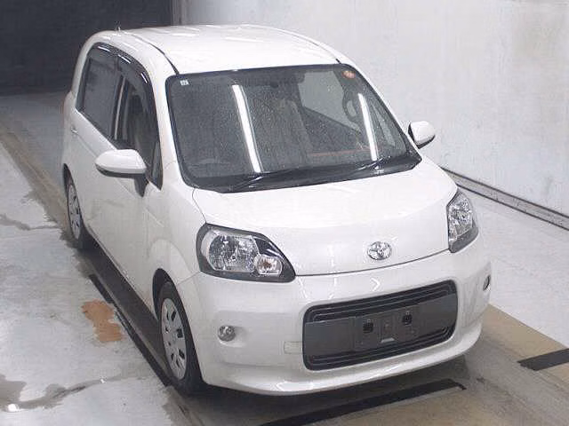 TOYOTA PORTE