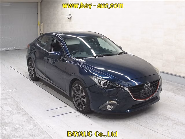 MAZDA AXELA