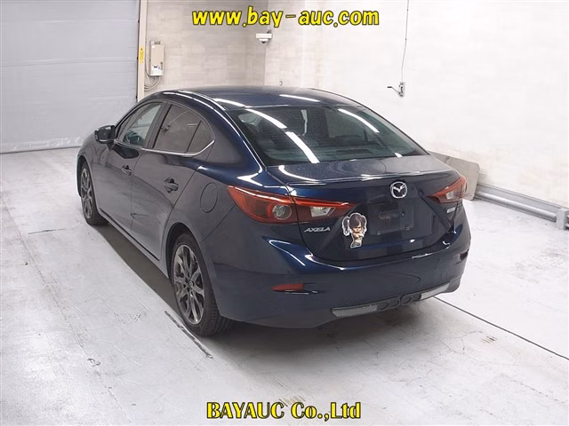 MAZDA AXELA