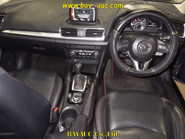 MAZDA AXELA