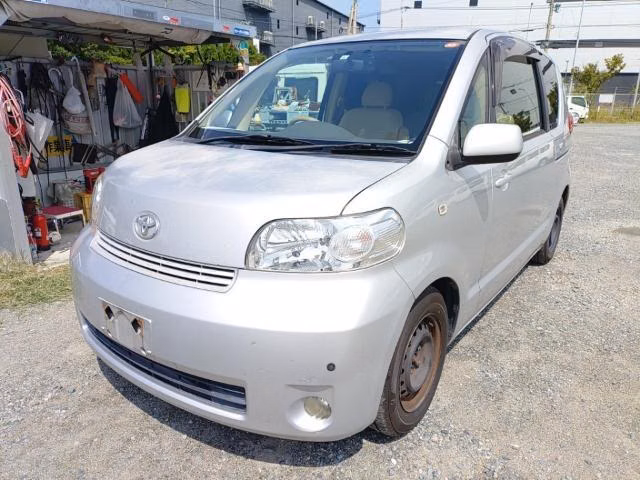 TOYOTA PORTE