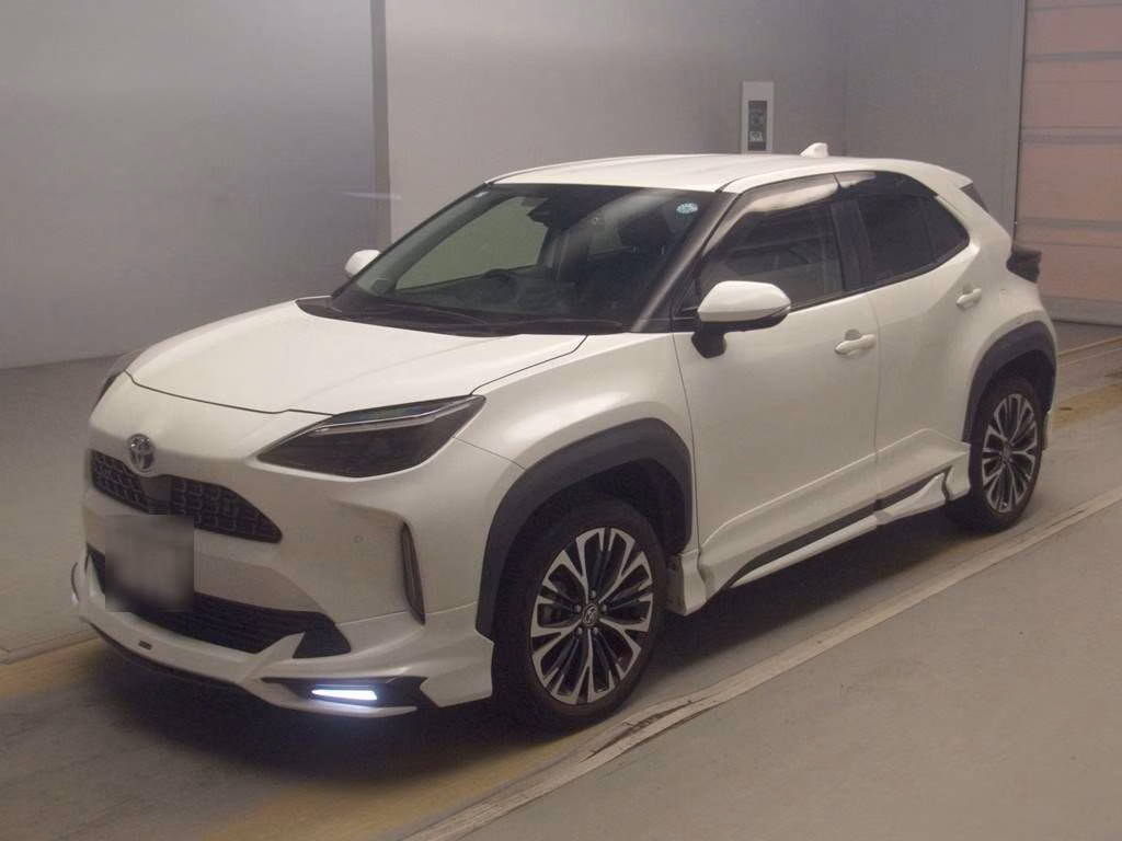 TOYOTA YARIS CROSS