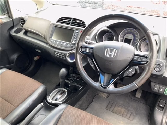 HONDA FIT SHUTTLE