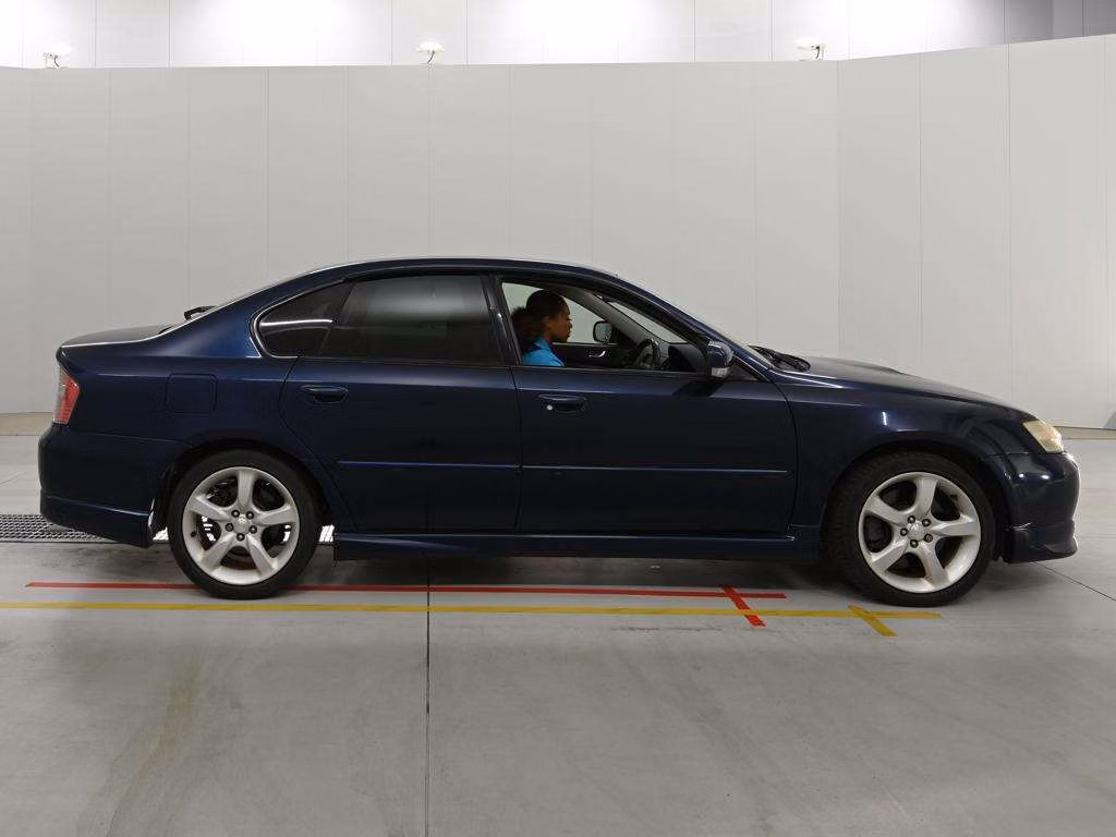 SUBARU LEGACY B4