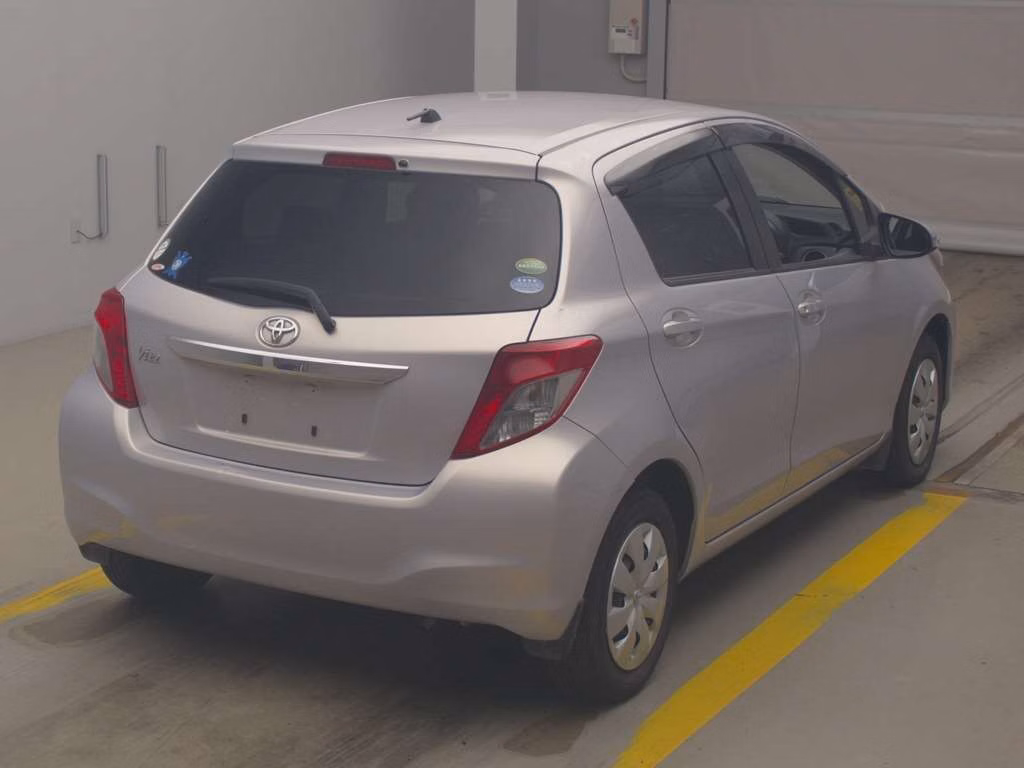 TOYOTA VITZ