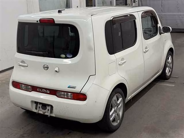 NISSAN CUBE
