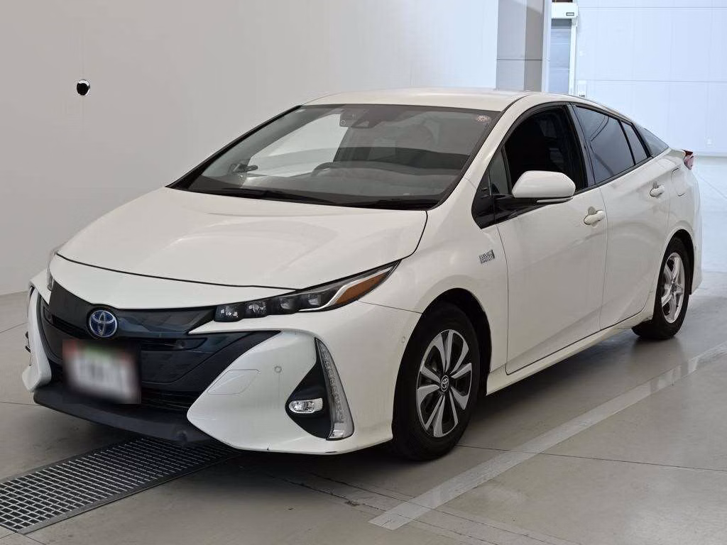 Toyota Prius PHV