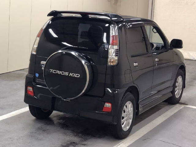 DAIHATSU TERIOS KID